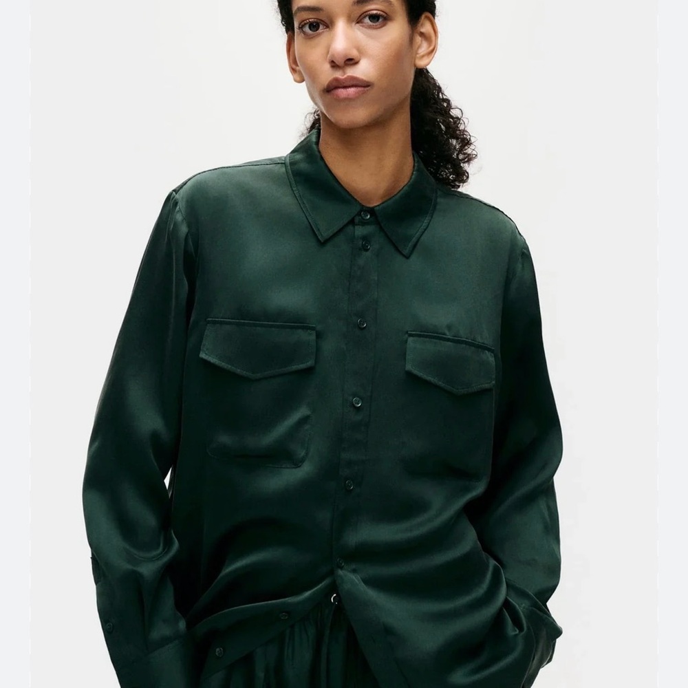 Silk Laundry Boyfriend Shirt in Scarab